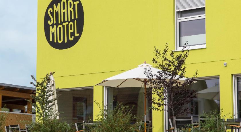 Smart Motel