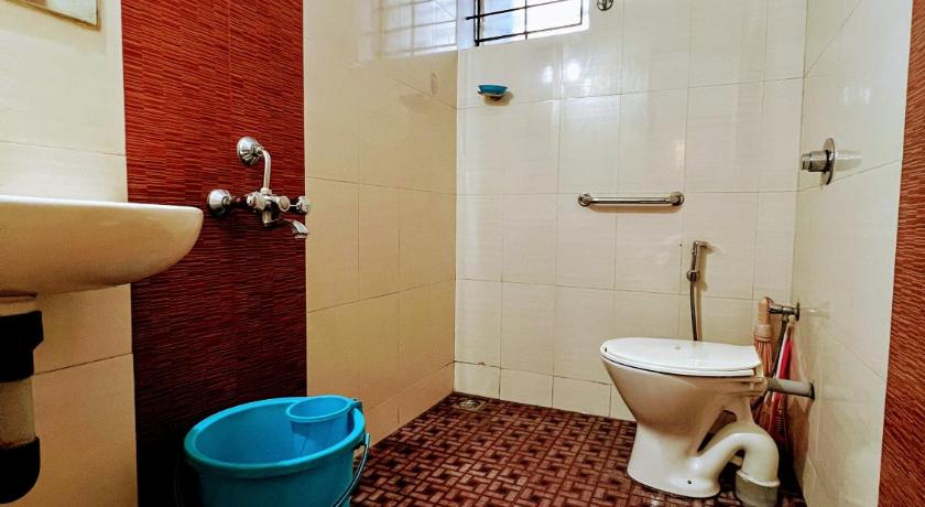 Nature surrounded 2BHK in the heart of the city. photo