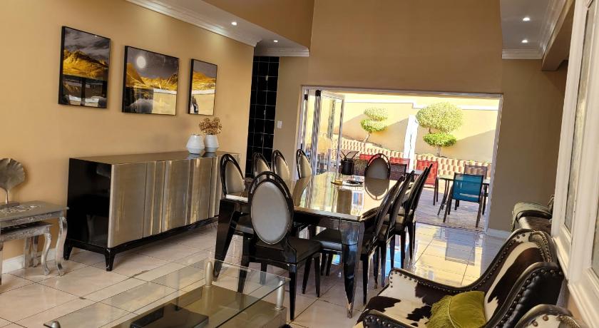 Potter's house Umhlanga — Hotel in Durban