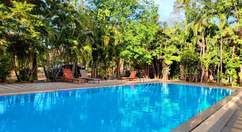 Thong Paeka Hotel photo
