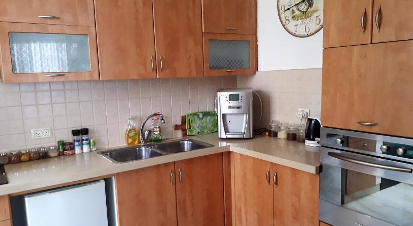 Two bedroom apartment 3 minutes from the beach photo