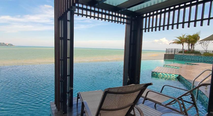 Kuantan Kuantan Imperium Swiss Bell Seaview by Avenzee 5-Star Guesthouse exterior
