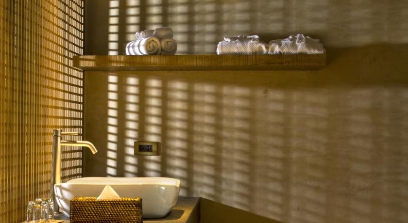 Image of Junior Suite King 3