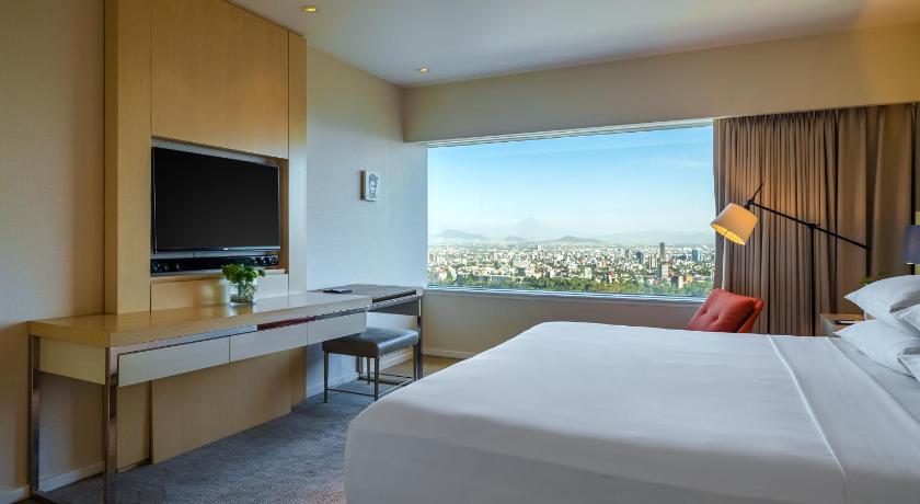 Image of Regency Suite King 3