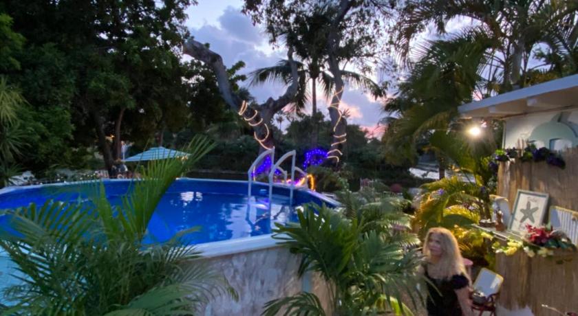 Pool King Sweet Karma on Water Best Location Beaches,Restaurants,Hard Rock Casino photo