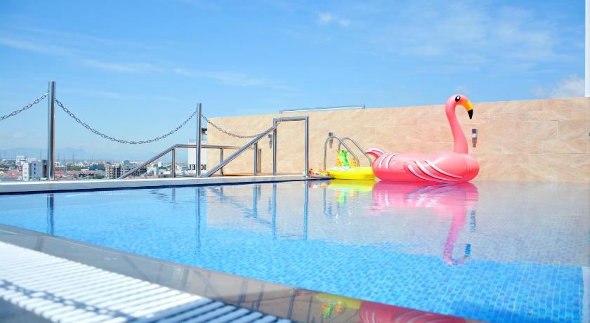 Hang Grand Danang Beach — Hotel in Da Nang
