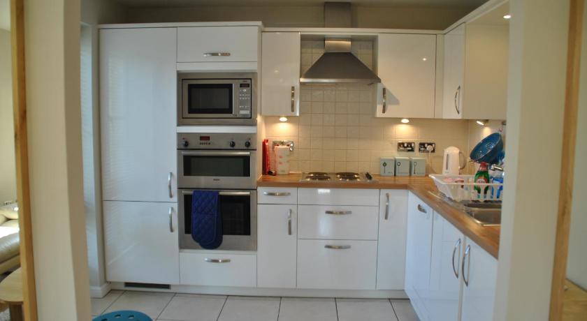 Image of Three-Bedroom Apartment 13