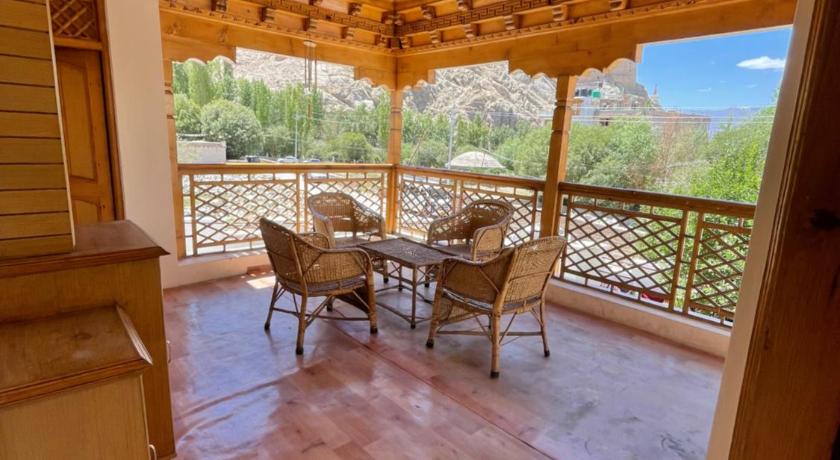 New Royal Guest House - image 9