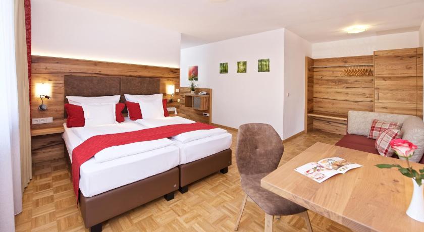 Park Hotel Laim Serviced Apartments photo