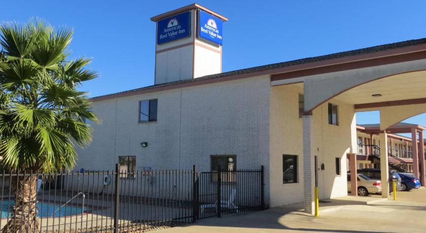 Americas Best Value Inn & Suites Hempstead Prairie View photo