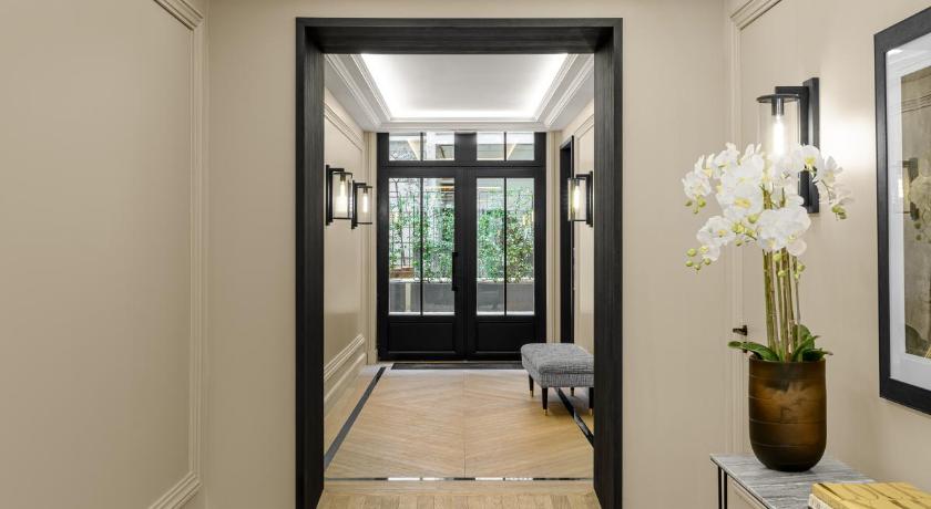 Black Door photo