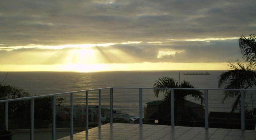 Image of Double Room with Pool View 6