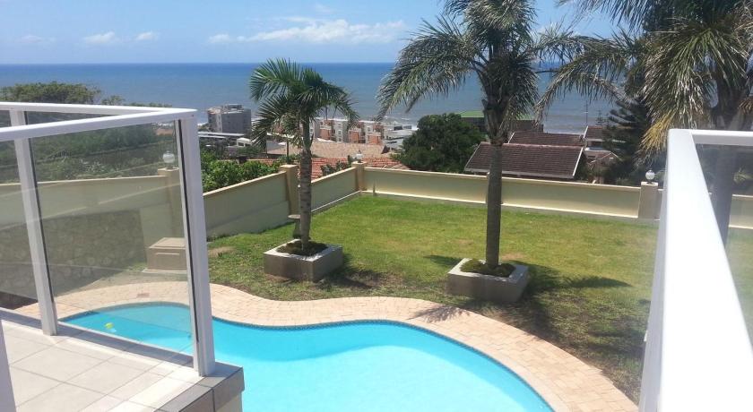 Image of Double Room with Pool View 5