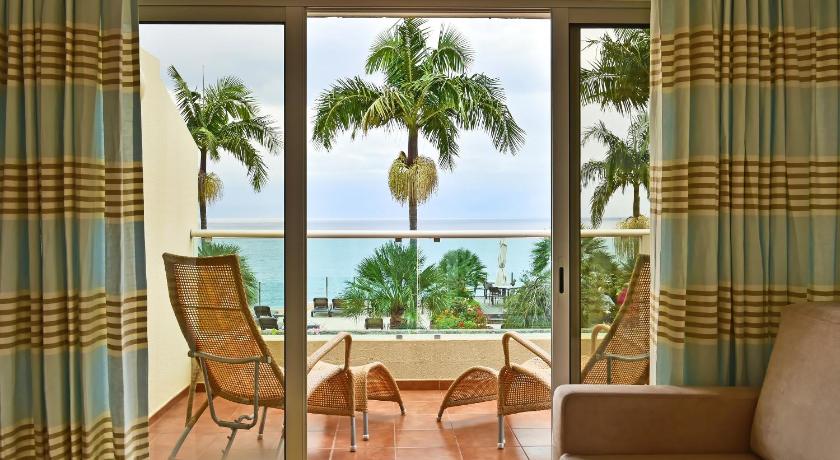 Madeira Island Pestana Carlton Madeira Ocean Resort Hotel 5-Star Hotel amenity