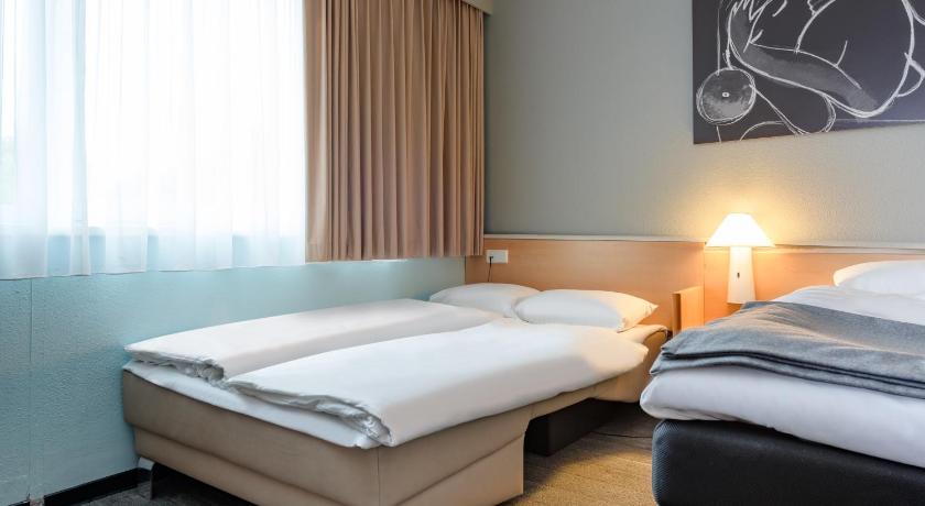 Image of Standard Room with One Double Bed 4
