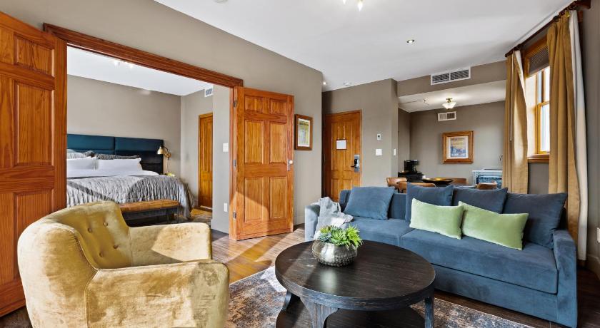 Zdjęcie: Apartament typu Suite z łóżkiem typu king-size i balkonem (King Suite with Balcony) 6