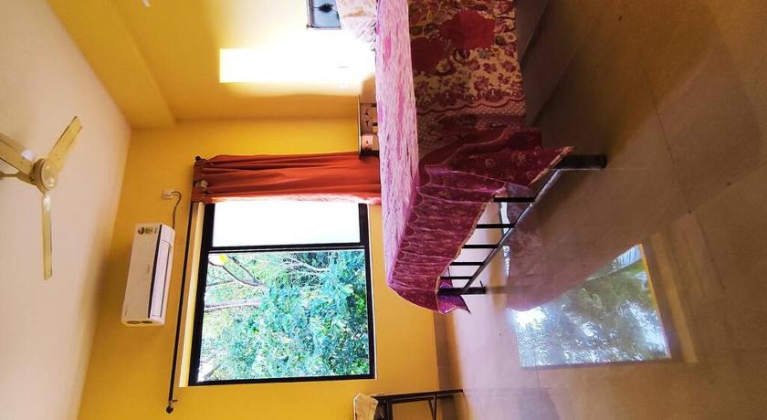 2 BHK Flat with Parking in quaint Moira village photo