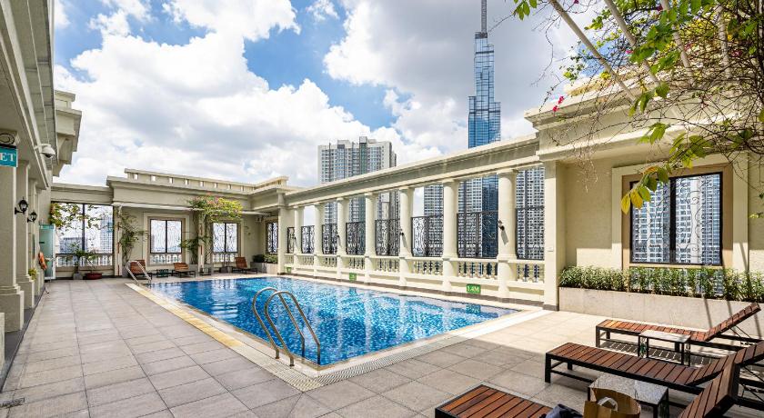The Manor Apartment Free Rooftop Pool — Hotel in Ho Chi Minh City
