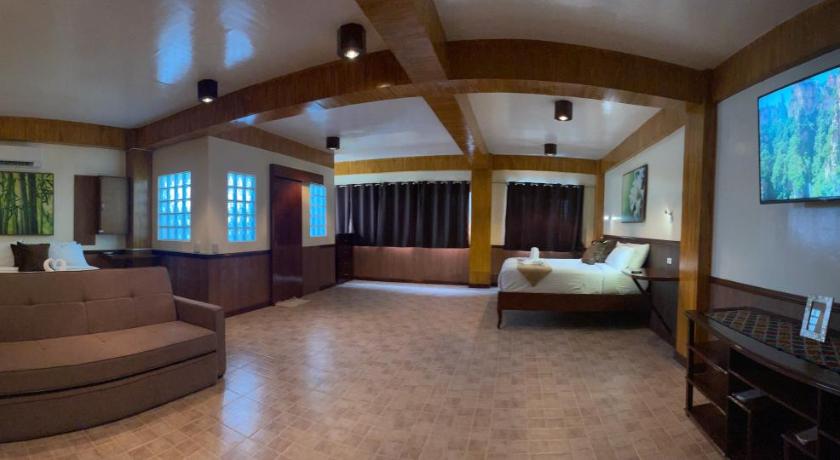 Image of Deluxe Suite 17