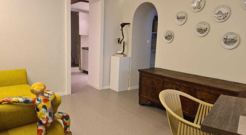 Image of Standard Double Suite 8