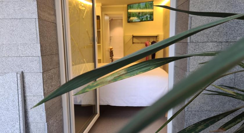Image of Standard Double Suite 4