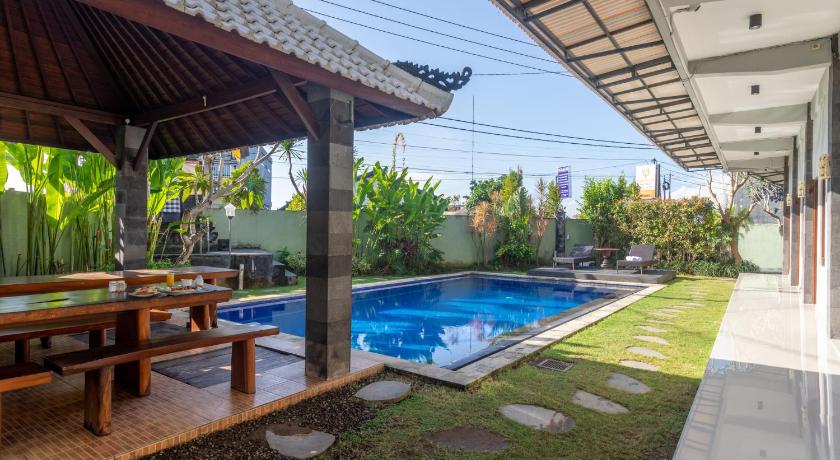 Cempaka Mas Guesthouse Canggu – Canggu, 
