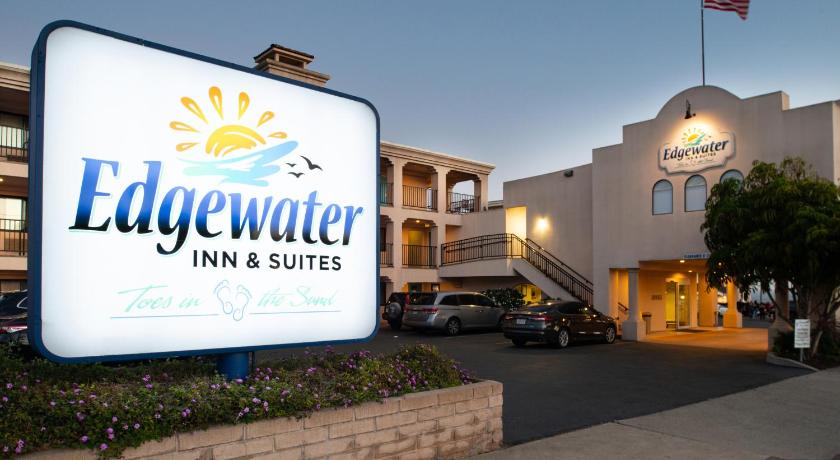 Edgewater Inn and Suites photo