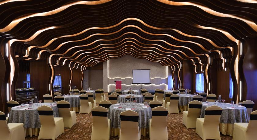 Ramada by Wyndham Gangtok Hotel & Casino Golden - image 17