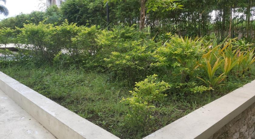 Affordable Tagaytay Monteluce 1 BR WITH POOL 1 photo
