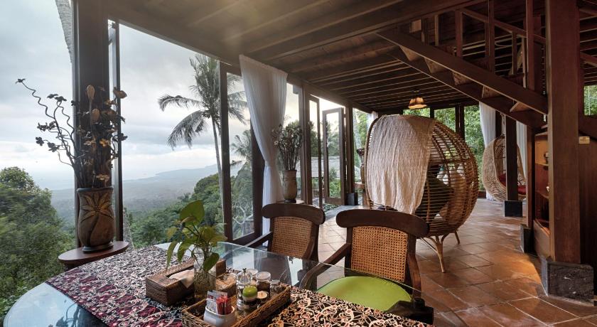 Loids Villa Eco Lodge Lempuyang photo