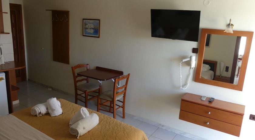 Image of Family Room with Terrace 7