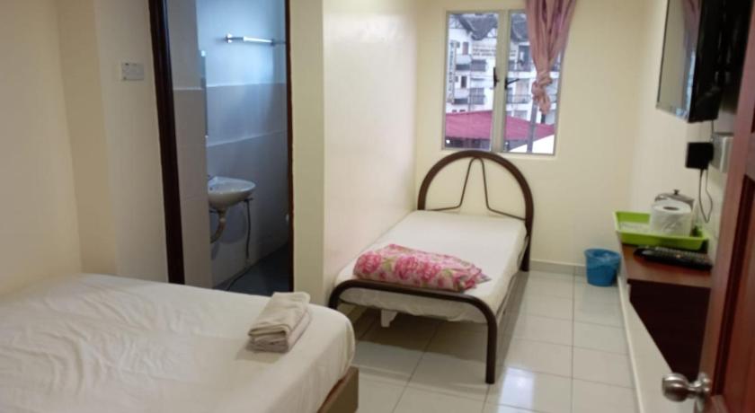CH Budget Hotel - image 10