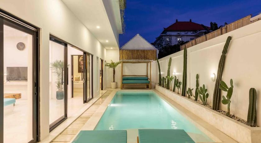 Gemini Villa Seminyak photo