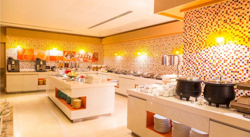 Ibis Hong Kong Central & Sheung Wan Hotel - image 4