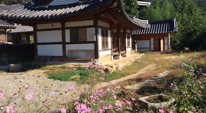 Image of One-Bedroom Villa 6