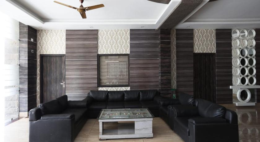 Hotel Clarks Inn Express Bharatpur photo