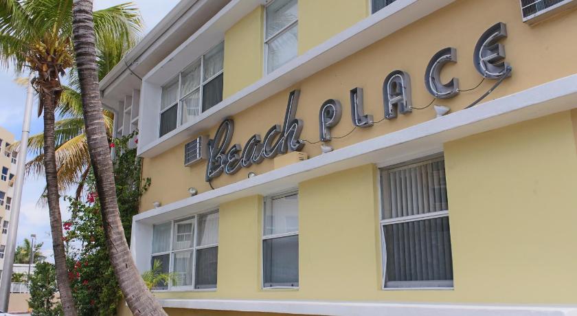 Beach Place Hotel