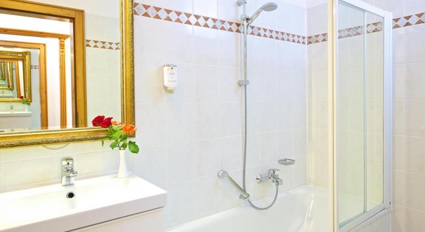 Park Hotel Laim Serviced Apartments photo