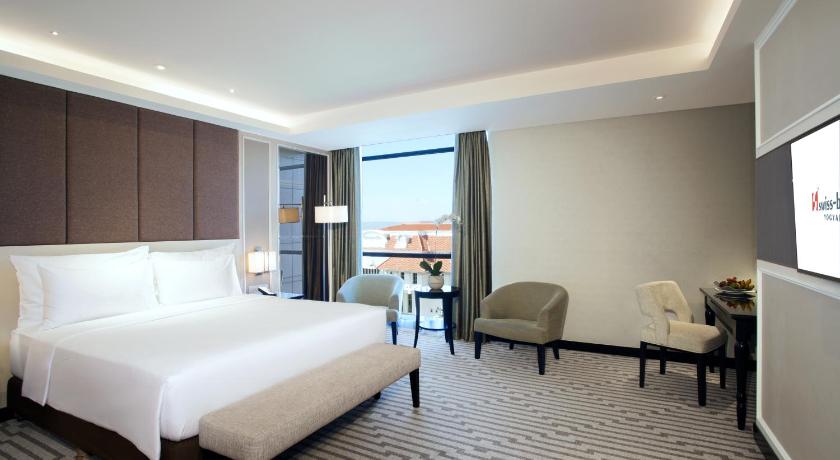 Image of Grand Deluxe Room 4