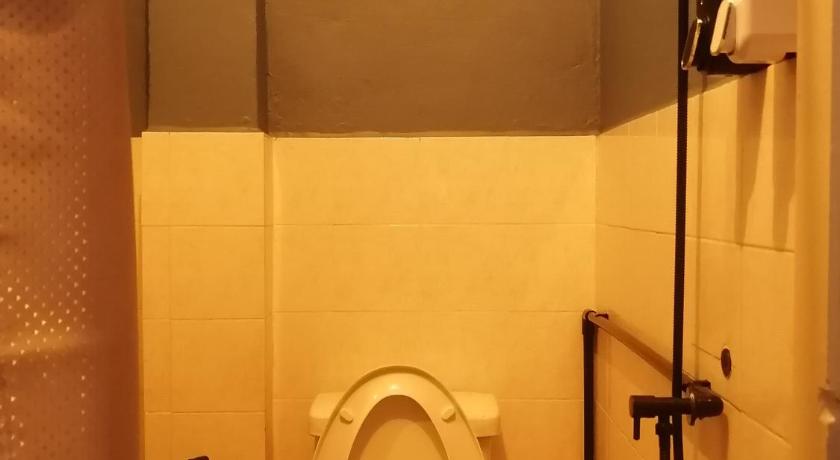 airport house photo