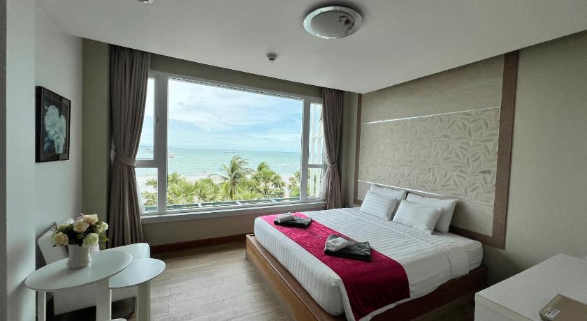 Image of Executive Suite Sea View 0