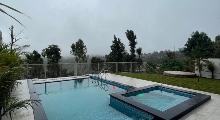 Jumbo Heavens 5 Bedroom Scenic Luxury Pool Villa photo