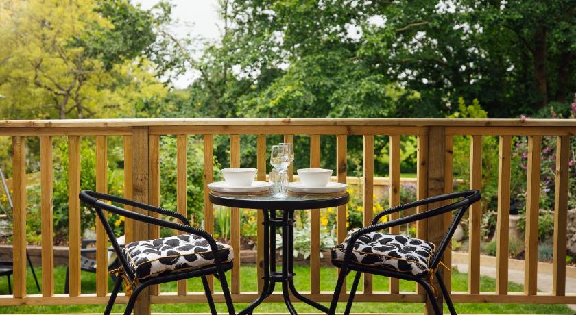 Caban Du Bach Pembroke With Private Garden photo