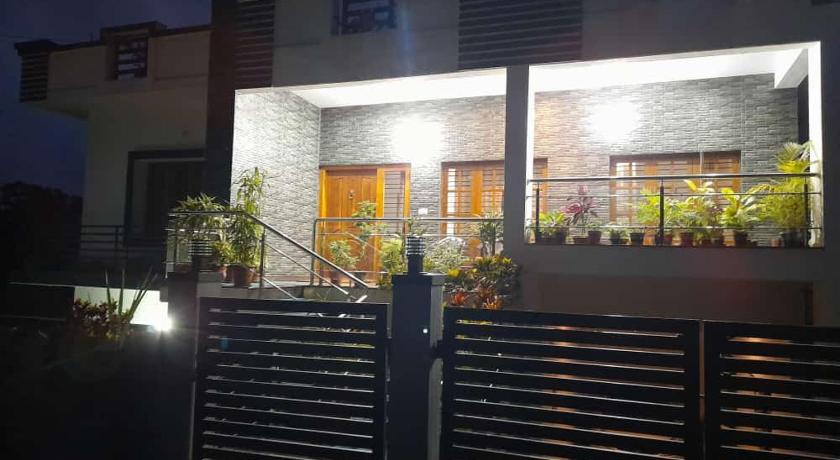 SNOW PINE HOLIDAY HOME...VIRAJPET — Hotel in Coorg