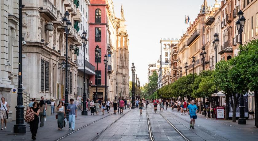 塞维利亚 BYPILLOW Abril 2星级 酒店 套房