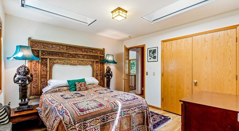 Selby Knoll Guesthouse photo