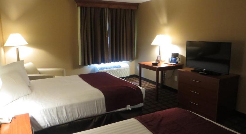 Baymont by Wyndham New Buffalo photo