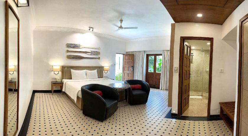 Image of Superior Room 5