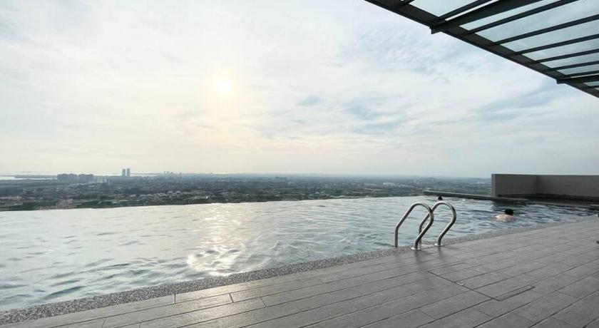 Quartz near to Jonker Walk with Infinity Pool Cozy 3B2B photo