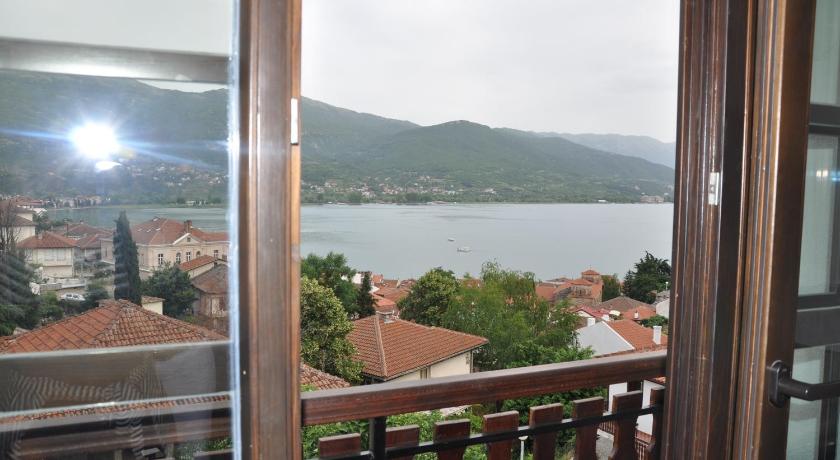 Villa Lollobrigida photo